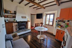 Appartamento secondo piano luminosissimo