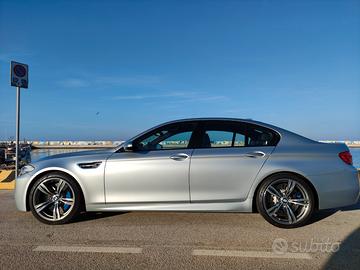 BMW Serie 5 (F10/11) - 2012 M5 4.4 Biturbo 560cv