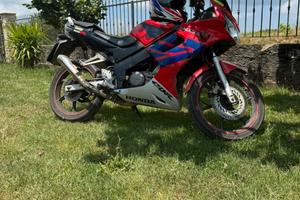 Honda cbr 125r