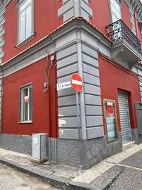 Immobile di 170 m² con 1 locale a Mondragone