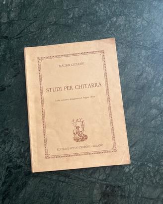Cinque volumi, studio Chitarra Ruggero chiesa