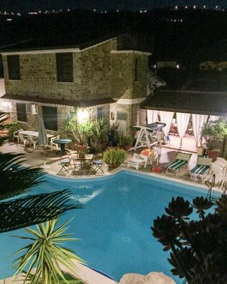 Villa con piscina per il week end