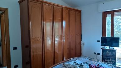 Camera da letto matrimoniale classica