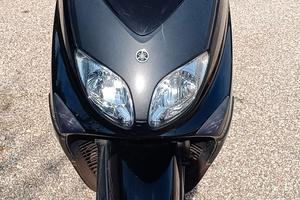 Yamaha T Max - 2006