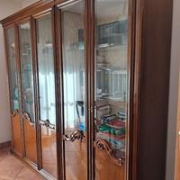 Armadio libreria con cristalliera in legno