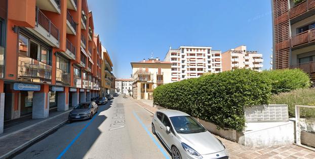 Bilocale con balcone a Borgomanero