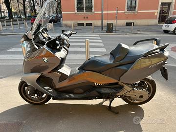 BMW C650 GT scooter