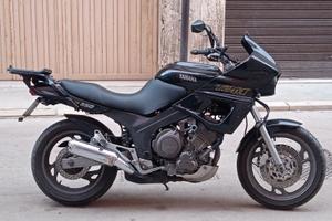 Yamaha TDM 850