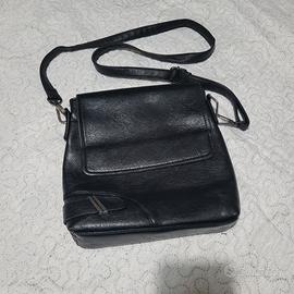 Borsa tracolla in finta pelle nera