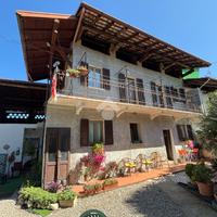 CASA INDIPENDENTE A VARALLO POMBIA