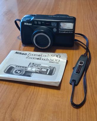 Fotocamera Nikon Zoom Touch 800 da collezione
