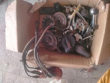 Materiale per auto epoca