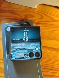 Samsung Galaxy Z flip 8 nuovo 256