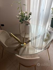 Tavolo da pranzo in vetro