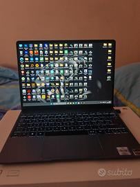 Huawei MateBook 13 - Ryzen 5/8GB/256GB - Radeon