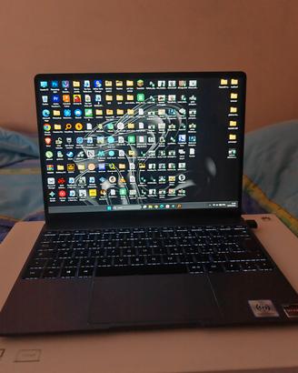 Huawei MateBook 13 - Ryzen 5/8GB/256GB - Radeon