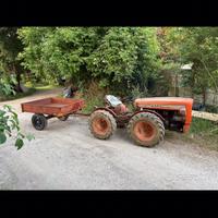 Trattore 4x4 e attrezzi
