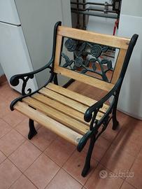 Poltrona in legno e ghisa