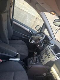 zafira b 2010