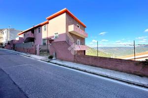 Quadrivano vicinissimo al centro