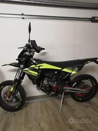 FANTIC MOTOR MOTARD 50CC 2000KM