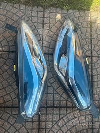 Coppia fari anteriori ford fiesta