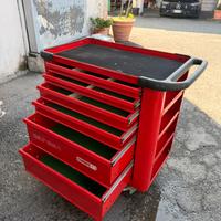Carrello attrezzi