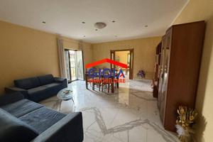 Appartamento di 363 m² con più di 5 locali a Falci