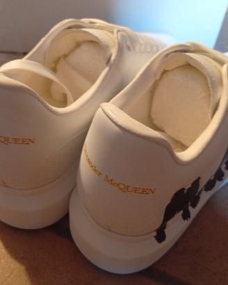 Alexander McQueen 