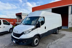 Iveco Daily- 2023 Cambio Automatico