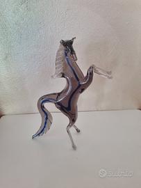 Cavallo rampante in vetro di Murano