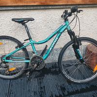 mountain bike Kona raggio 21 età 8/ 10 anni circa 