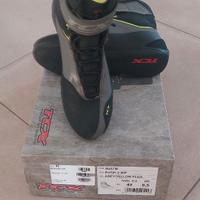 Scarpe da motoscarpe da moto marca TCX