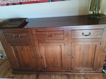 Credenza in arte povera 