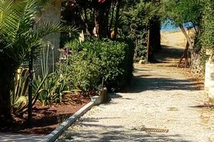 Trullo sul mare a settembre spiaggia privata
