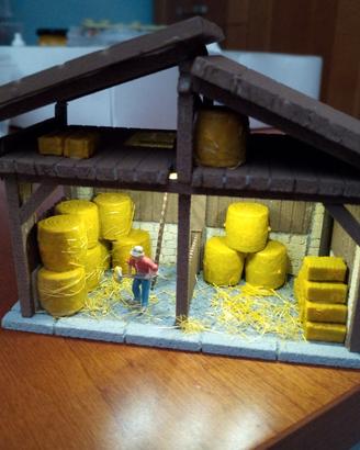 Fienile in scala 1:87 per plastico ferroviario 