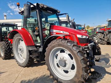 Massey Ferguson 5713S DYNA6