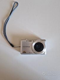 Fotocamera Olympus VG-110 SLV