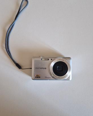 Fotocamera Olympus VG-110 SLV
