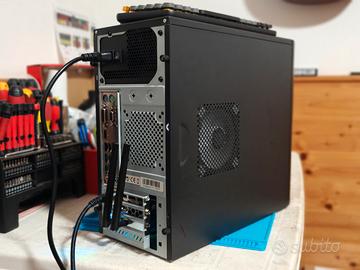 PC Gaming leggero e studio