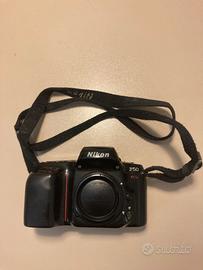 Nikon F50 – Reflex analogica