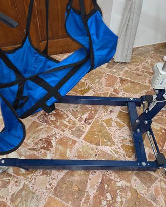SOLLEVATORE ELETTRICO PER ANZIANI/DISABILI