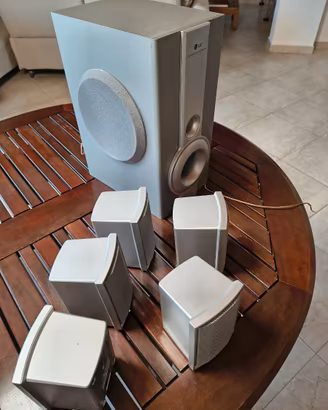 Set di sei casse audio LG