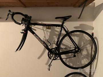 Bici da corsa tenuta benissimo