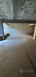 Posto auto scoperto in garage Anzio