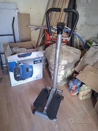Stepper fitness con manubrio