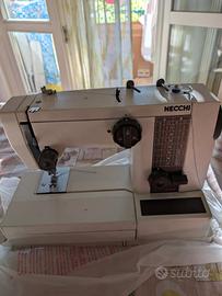 macchina da cucire Necchi
