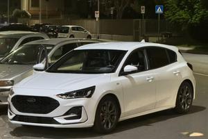 Ford Focus 1.0 st line 125 cv