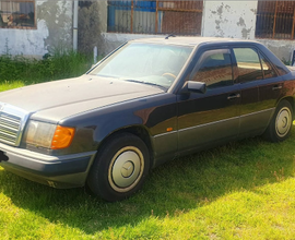 Mercedes 200 E