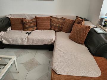 vendi divano cooln penisola come nuovo euro 300